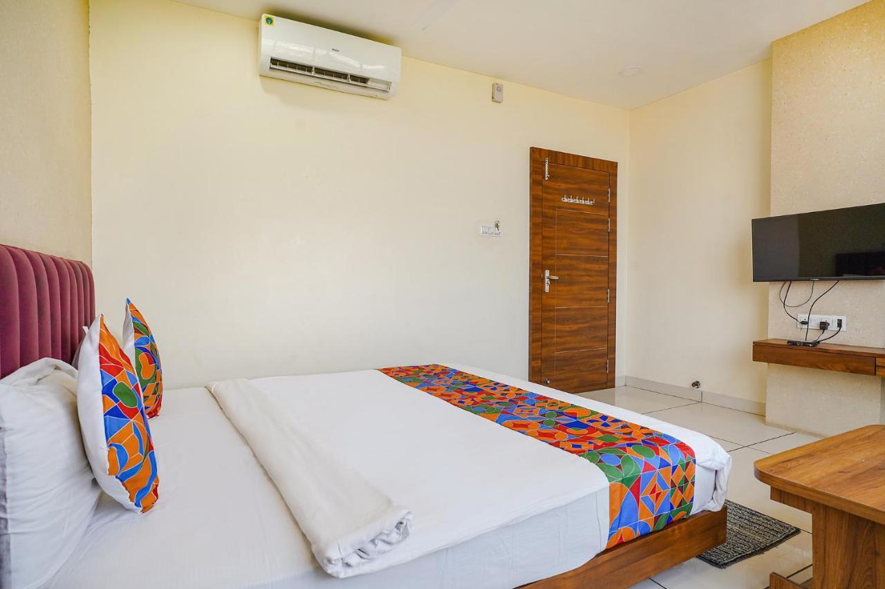Fabhotel Sukh Vilas Indore Exterior foto